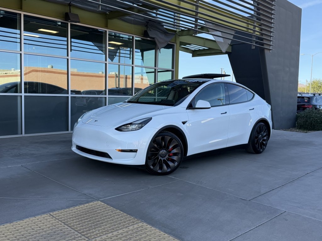 2023 Tesla Model Y Performance's photo