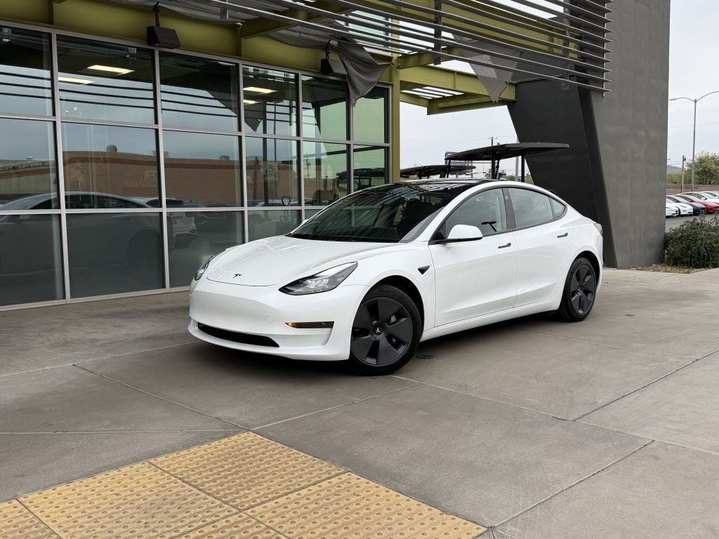 2022 Tesla Model 3 Base's photo