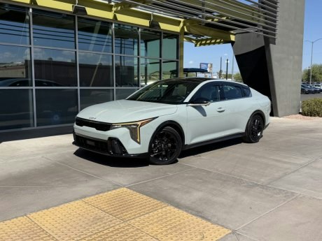 2025 Kia K4 2025 Kia K4