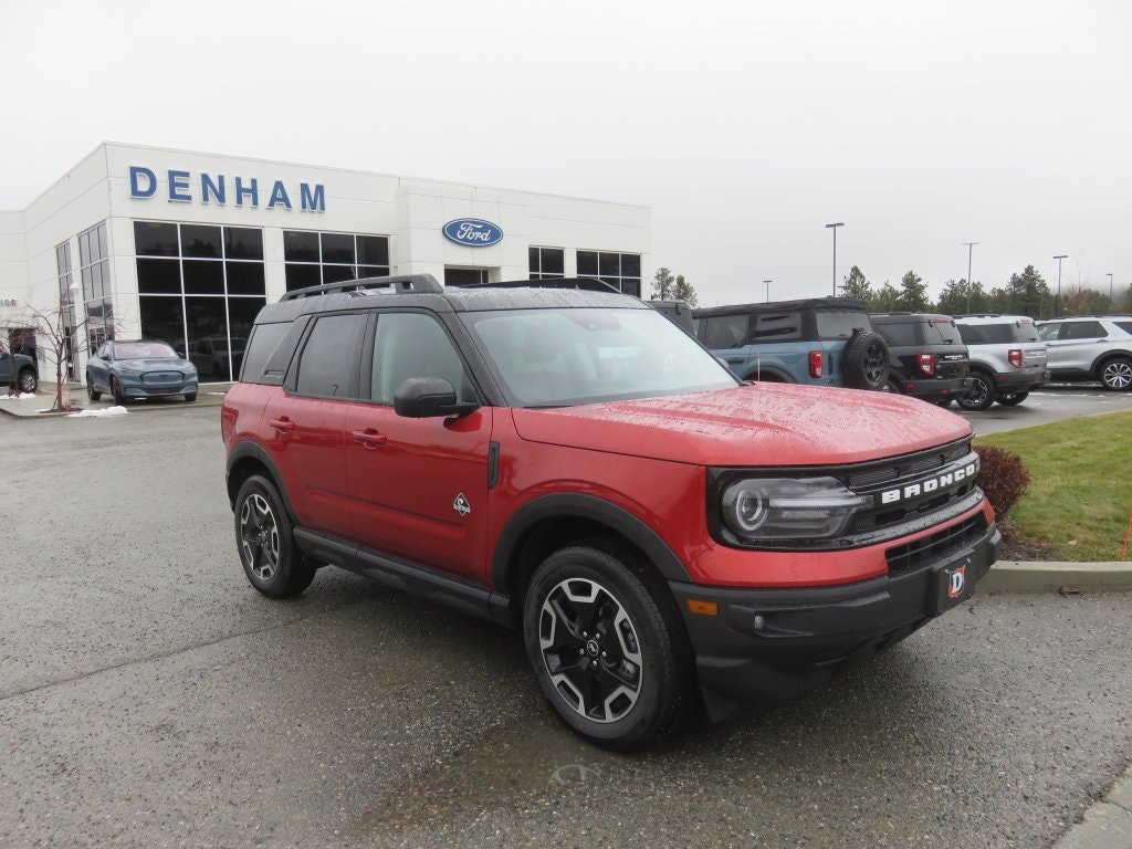 2024 Ford Bronco Sport Outer Banks (DT24011) Main Image