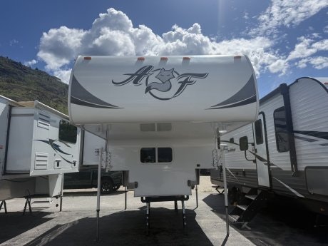 2016 NORTHWOOD MANUFACTURING Arctic Fox 2016 NORTHWOOD MANUFACTURING Arctic Fox