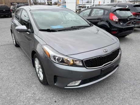 2017 Kia Forte 5-Door 2017 Kia Forte 5-Door