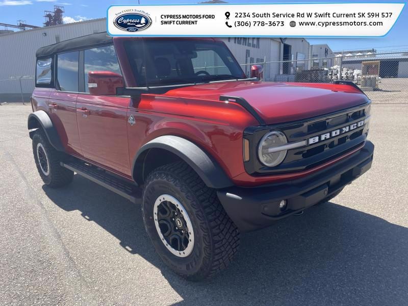 2023 Ford Bronco OUTER BANKS 4 DOOR ADVANCED 4X4 (3B111) Main Image