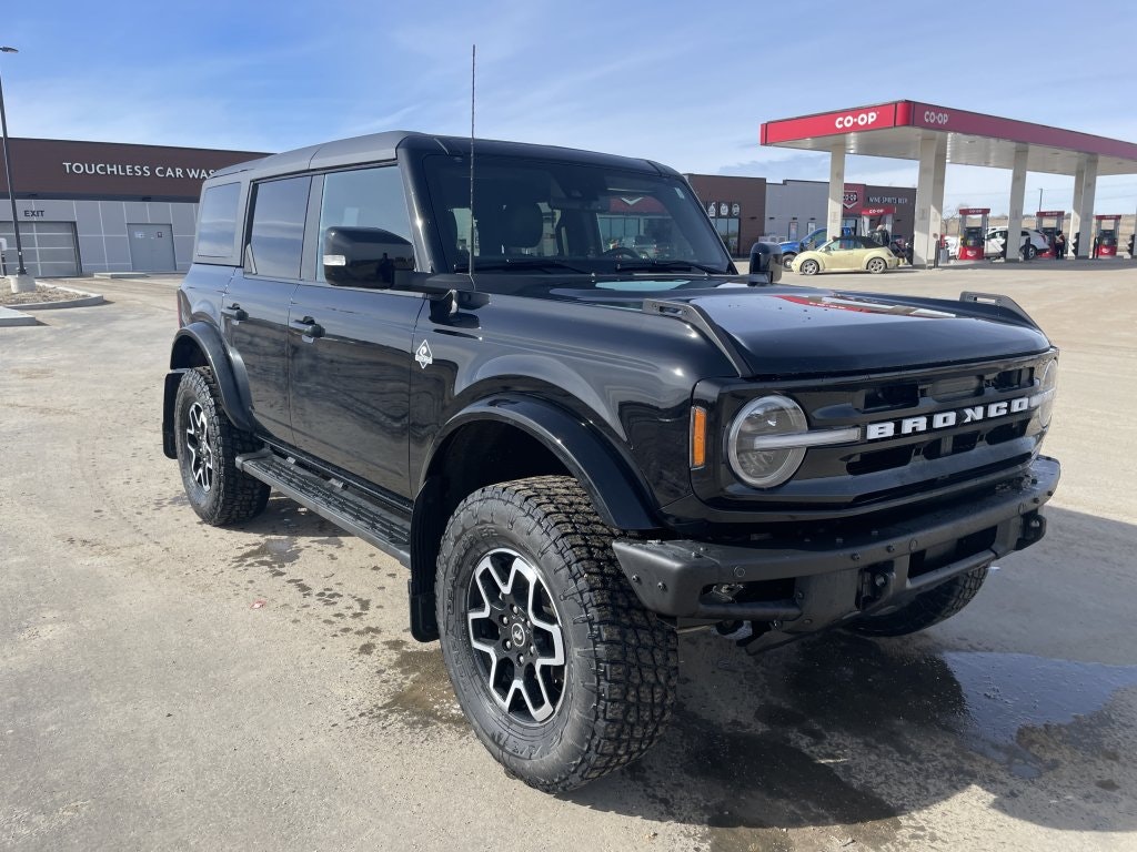 2022 Ford Bronco (3X367A) Main Image