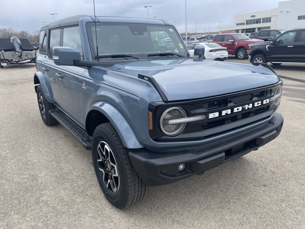 2024 Ford Bronco OUTER BANKS 4 DOOR 4X4 (4B112) Main Image