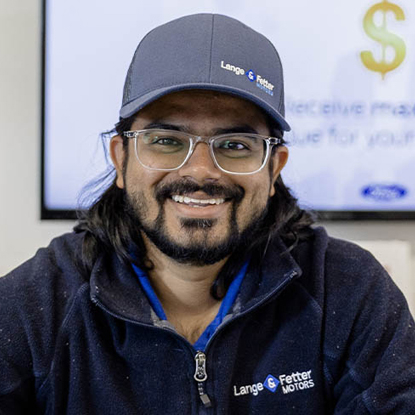 Srujal - Service Advisor