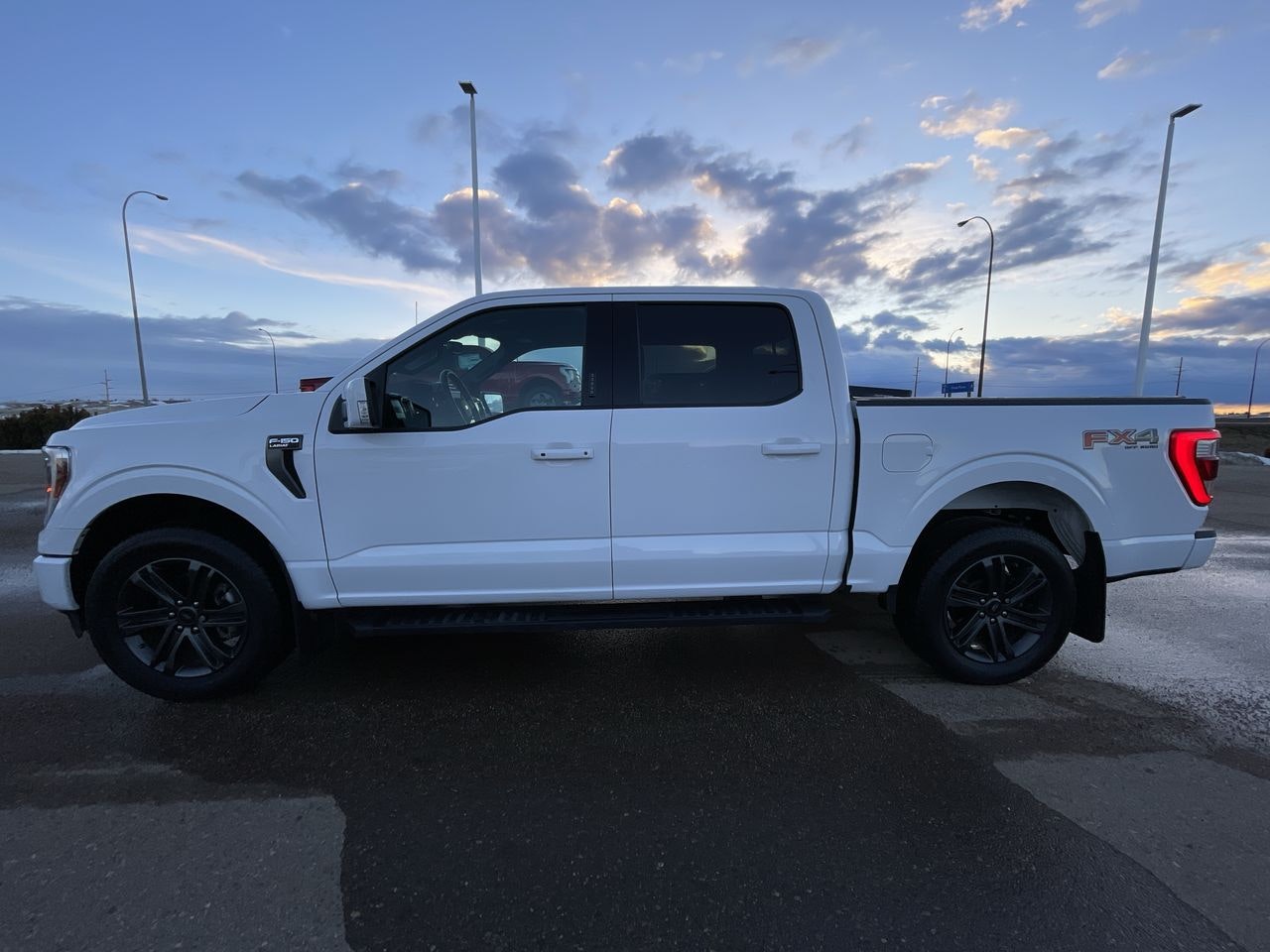 2021 Ford F-150 Lariat (TS22102A) Main Image