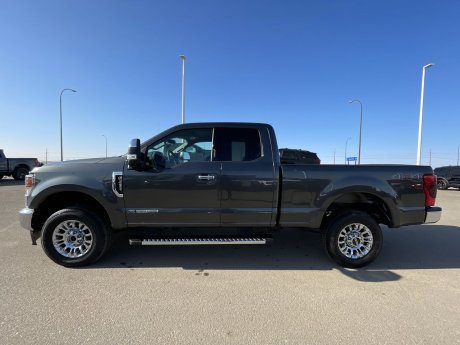 2020 Ford Super Duty F-250 SRW Lariat with only 100KM