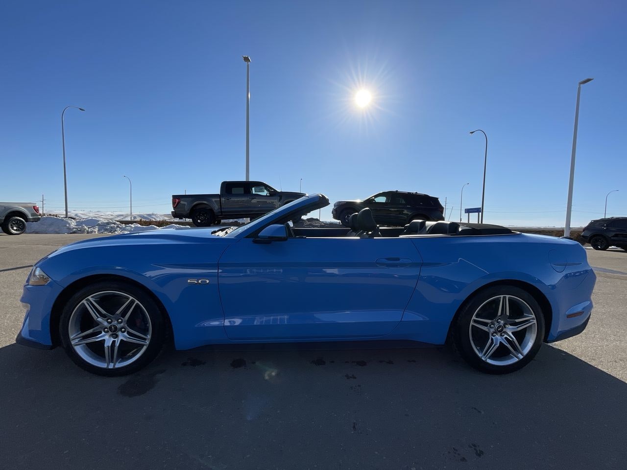 2022 Ford Mustang Convertible GT Premium PERFORMANCE PACKAGE (U4393) Main Image
