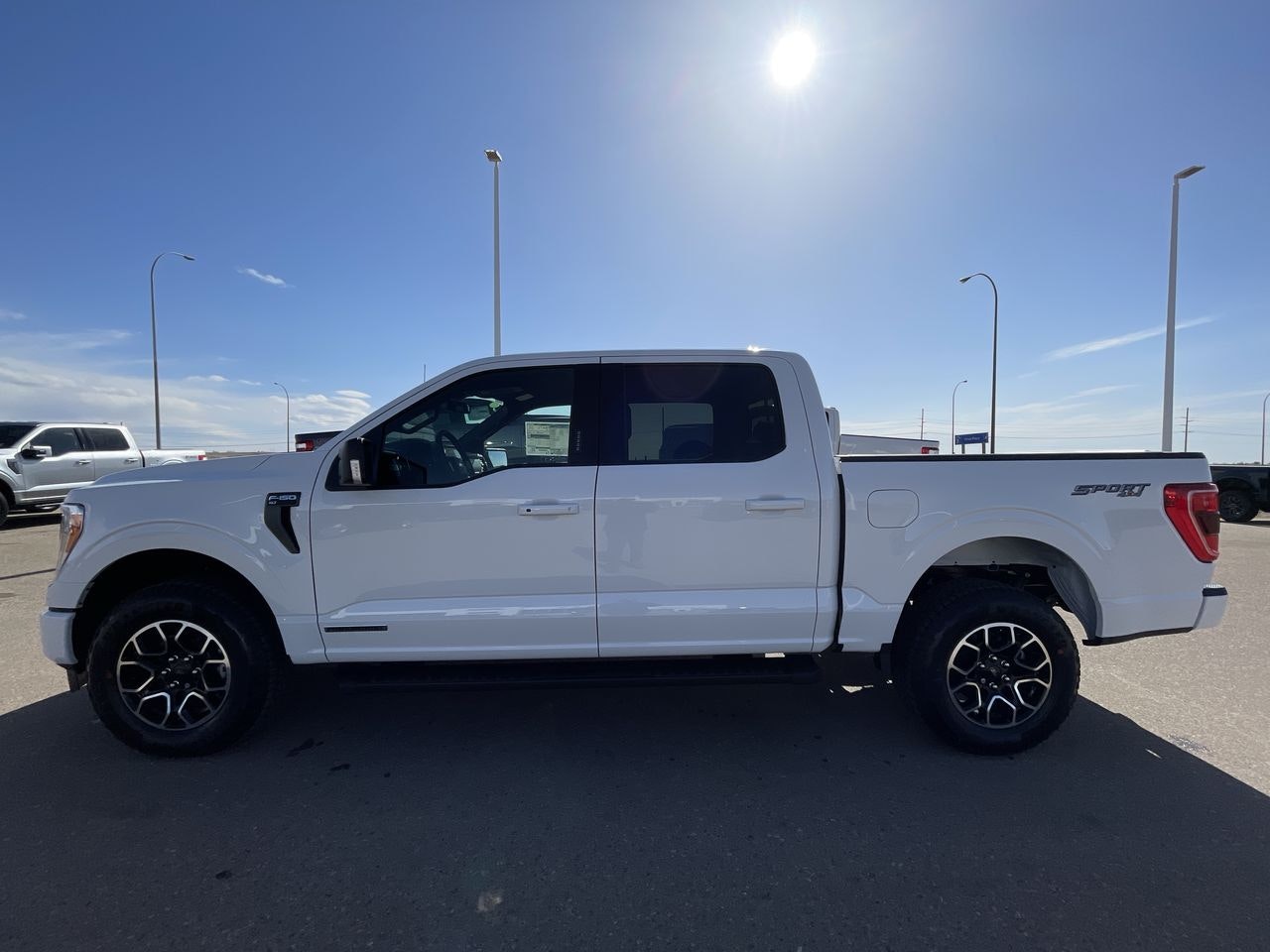2023 Ford F-150 XLT (T123077) Main Image
