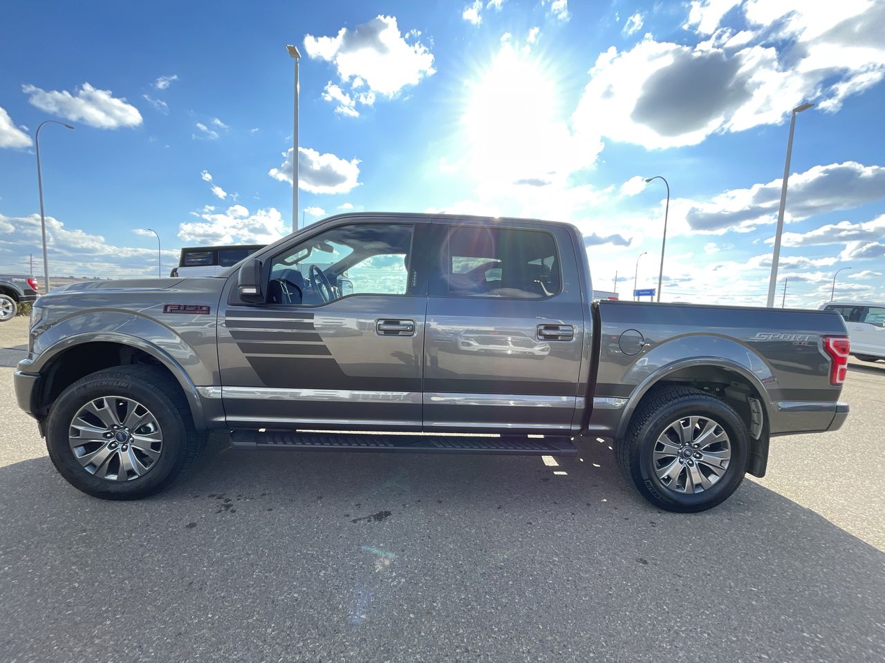 2018 Ford F-150 XLT 4WD 302A (SB26053A) Main Image