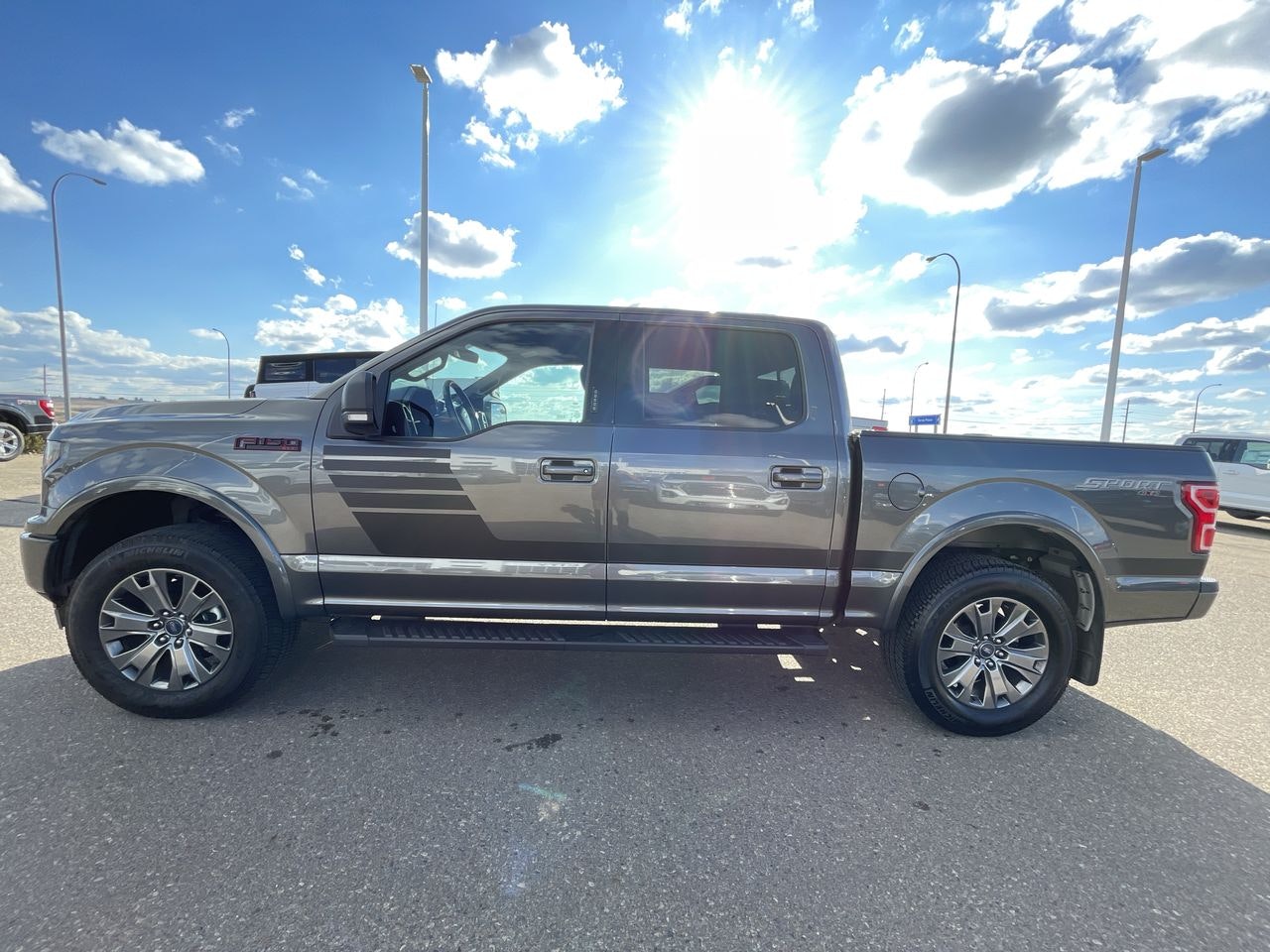 2018 Ford F-150 XLT (T123117A) Main Image