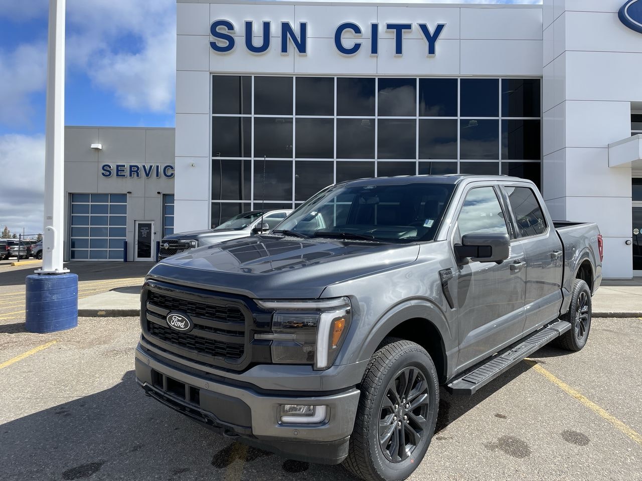 2024 Ford F-150 Lariat 502A (T124027) Main Image