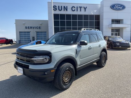 2024 Ford Bronco Sport Outer Banks 300A 4X4 + TOW PACKAGE