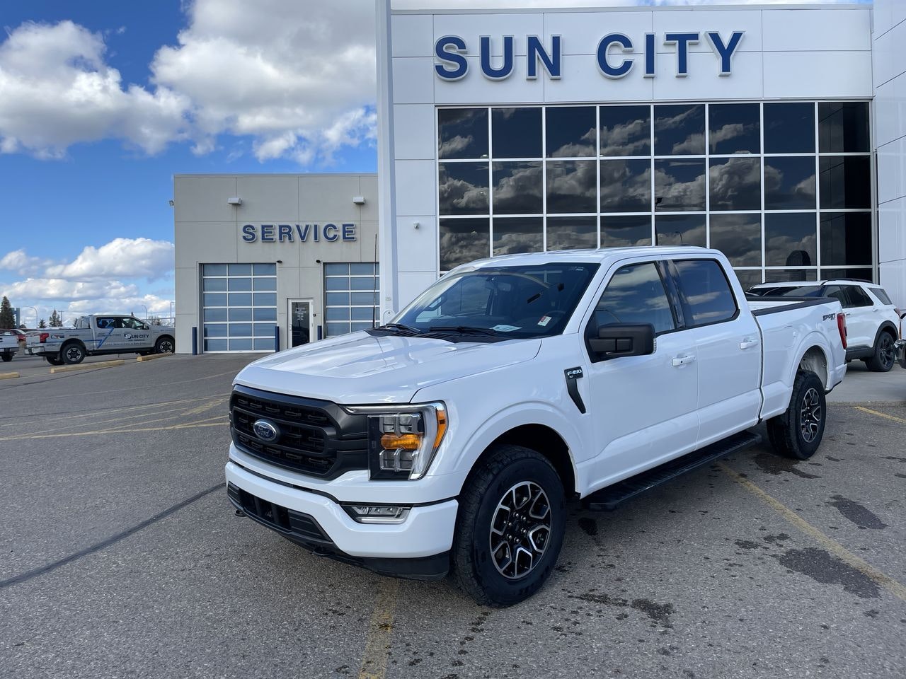 2023 Ford F-150 XLT SPORT (T124063A) Main Image