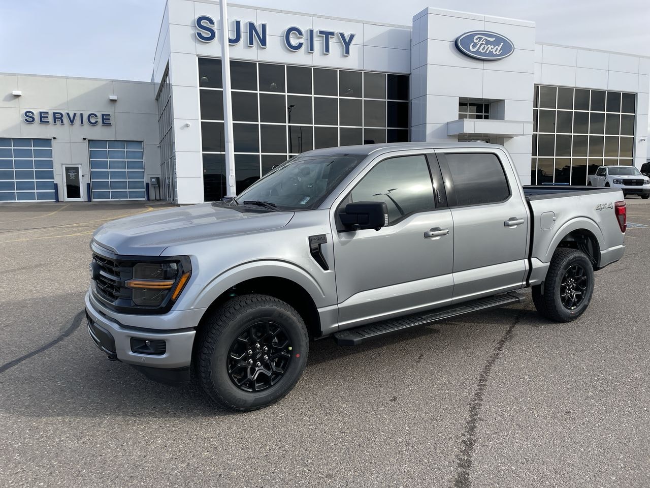 2024 Ford F-150 XLT 302A (T124145) Main Image