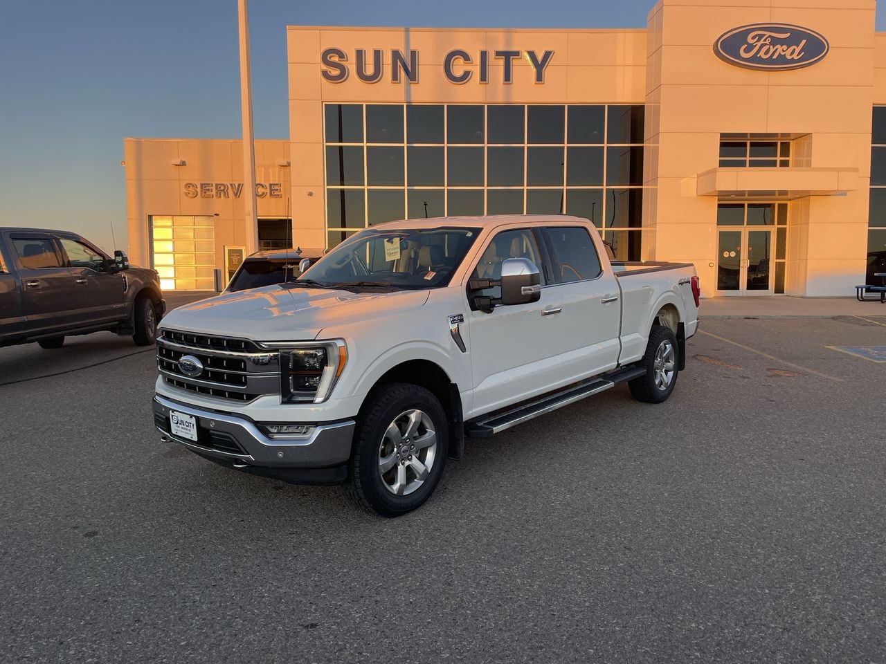 2022 Ford F-150 Lariat 502A (U4654) Main Image