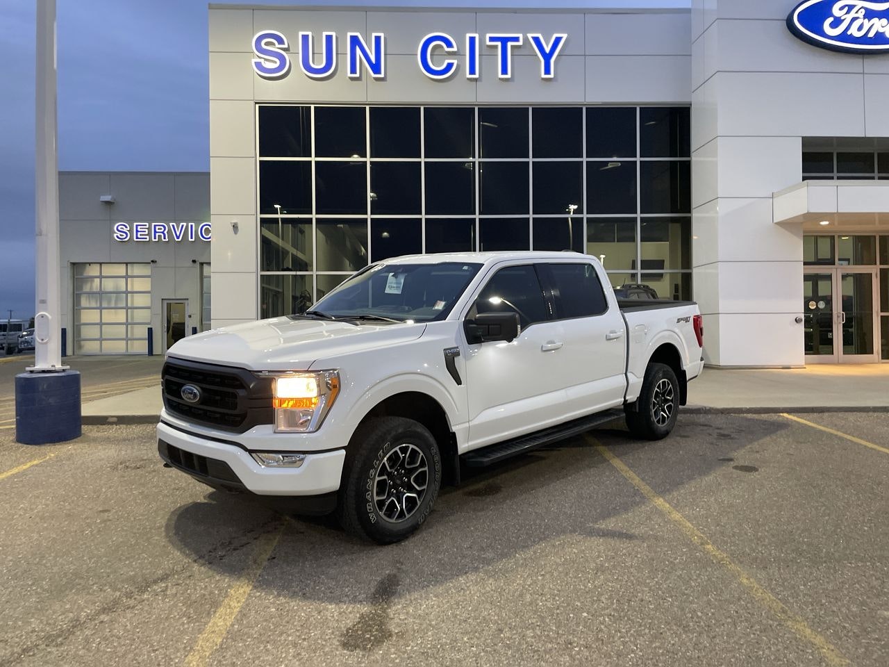 2021 Ford F-150 XLT Sport 301A (U4635B) Main Image