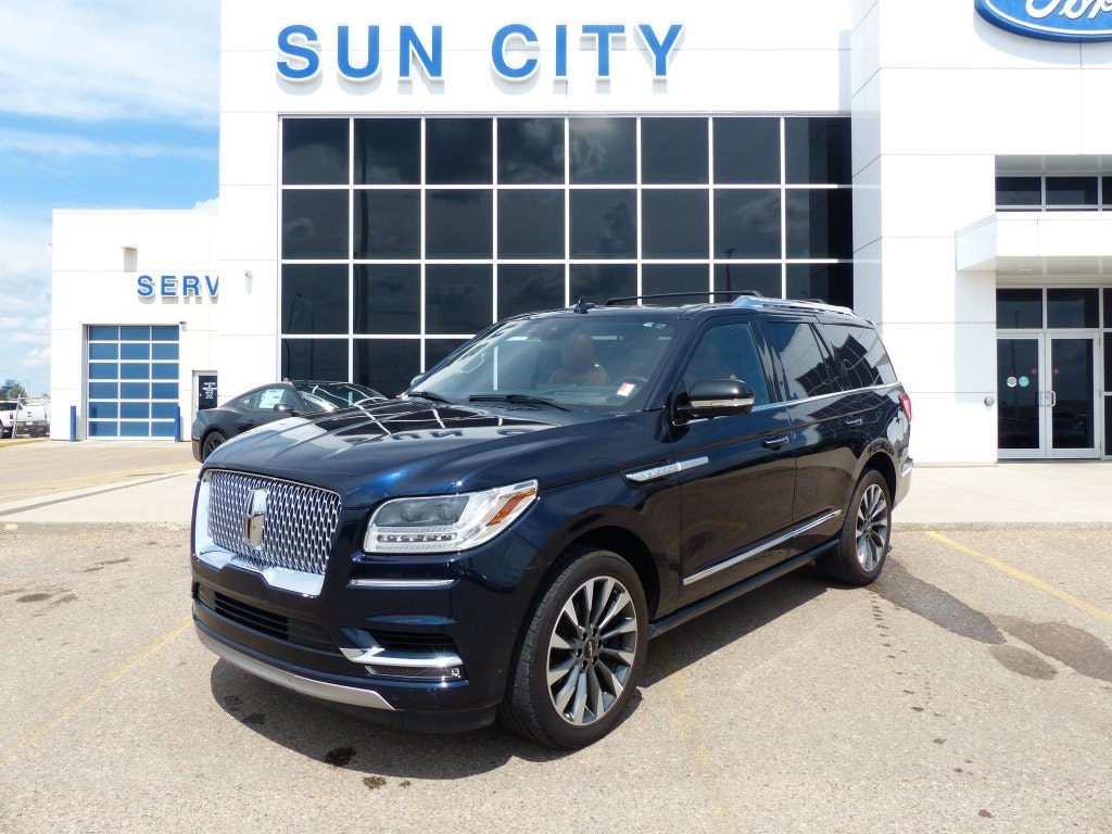 2021 Lincoln Navigator Reserve (U4755) Main Image
