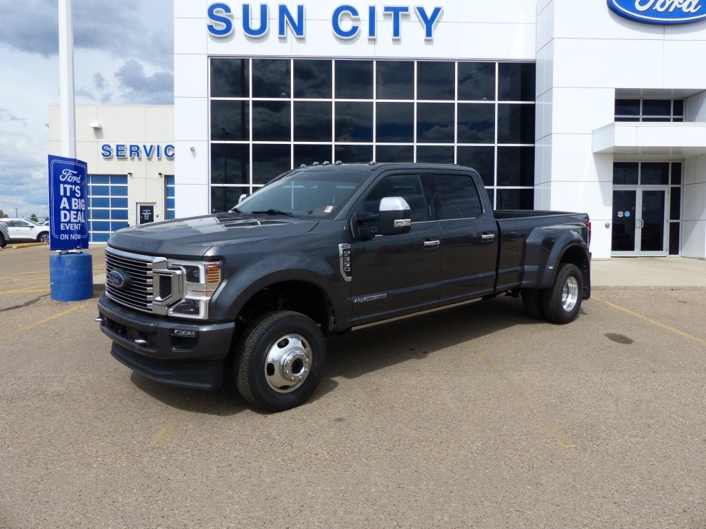 2020 Ford Super Duty F-350 DRW Platinum (TS25036A) Main Image