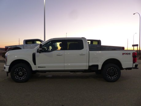 2026 Ford Super Duty F-350 SRW Platinum FX4 713A