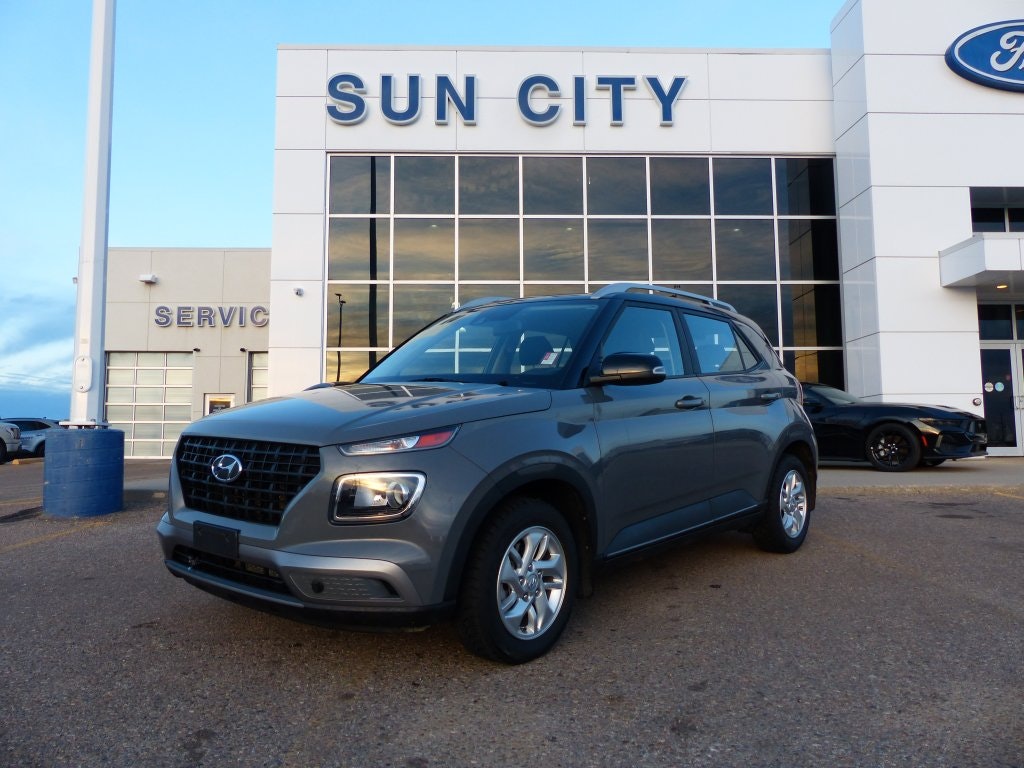 2021 Hyundai Venue Preferred (TK25016B) Main Image