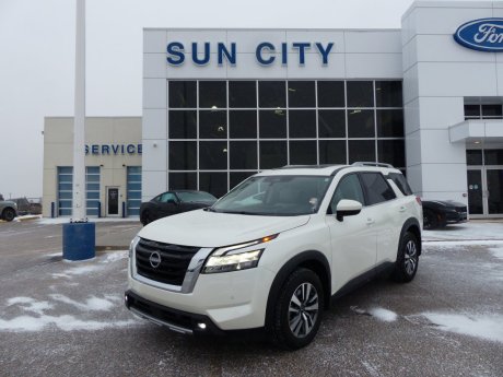 2024 Nissan Pathfinder SL 4X4