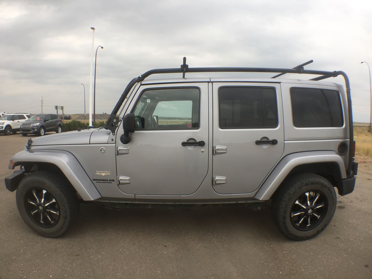 2015 Jeep Wrangler Unlimited Sahara LEATHER NAVIGATION TOW PACKAGE (S922017A) Main Image