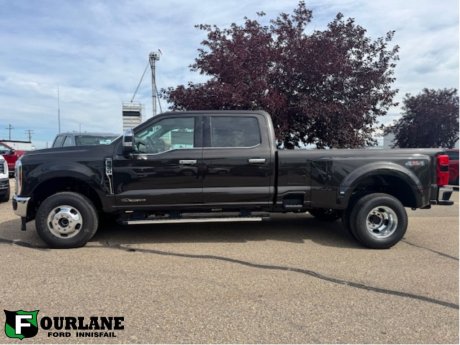 2025 Ford Super Duty F-350 DRW Lariat Chrome Package DRW 