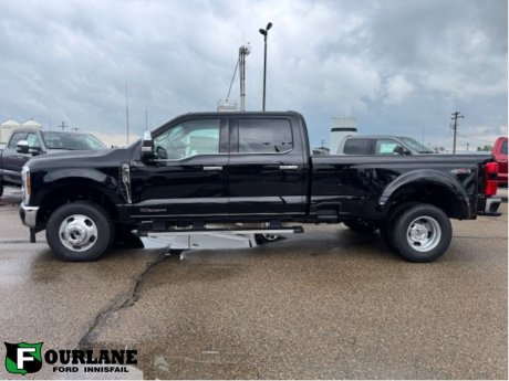2025 Ford Super Duty F-350 DRW Lariat Chrome Package DRW 