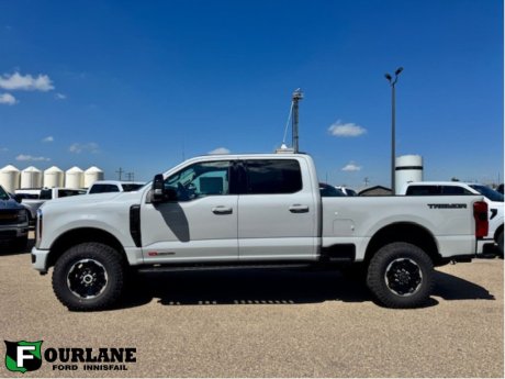 2025 Ford Super Duty F-350 SRW Lariat Black Package Tremor 