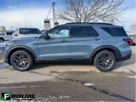 2026 Ford Explorer ST-Line Premium Package 