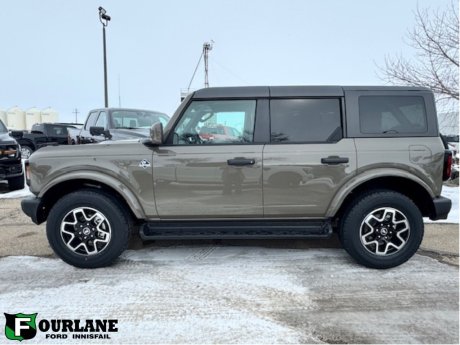 2026 Ford Bronco Outer Banks Hard Top 