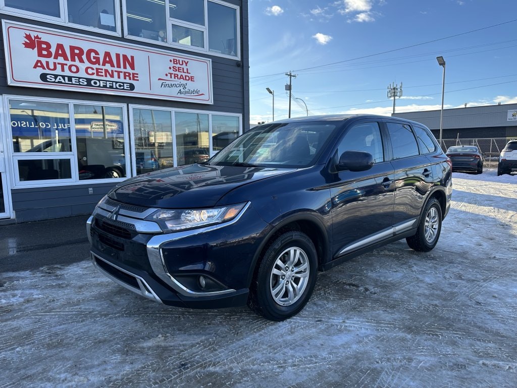 2020 Mitsubishi Outlander ES (11287) Main Image