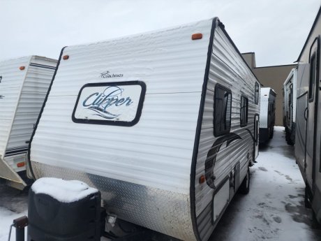 2014 COACHMAN CLIPPER 17BH