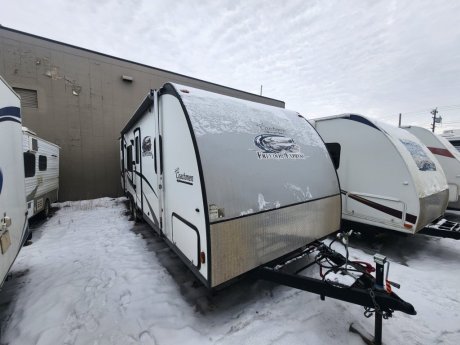 2015 COACHMAN Freedom Express 261SE