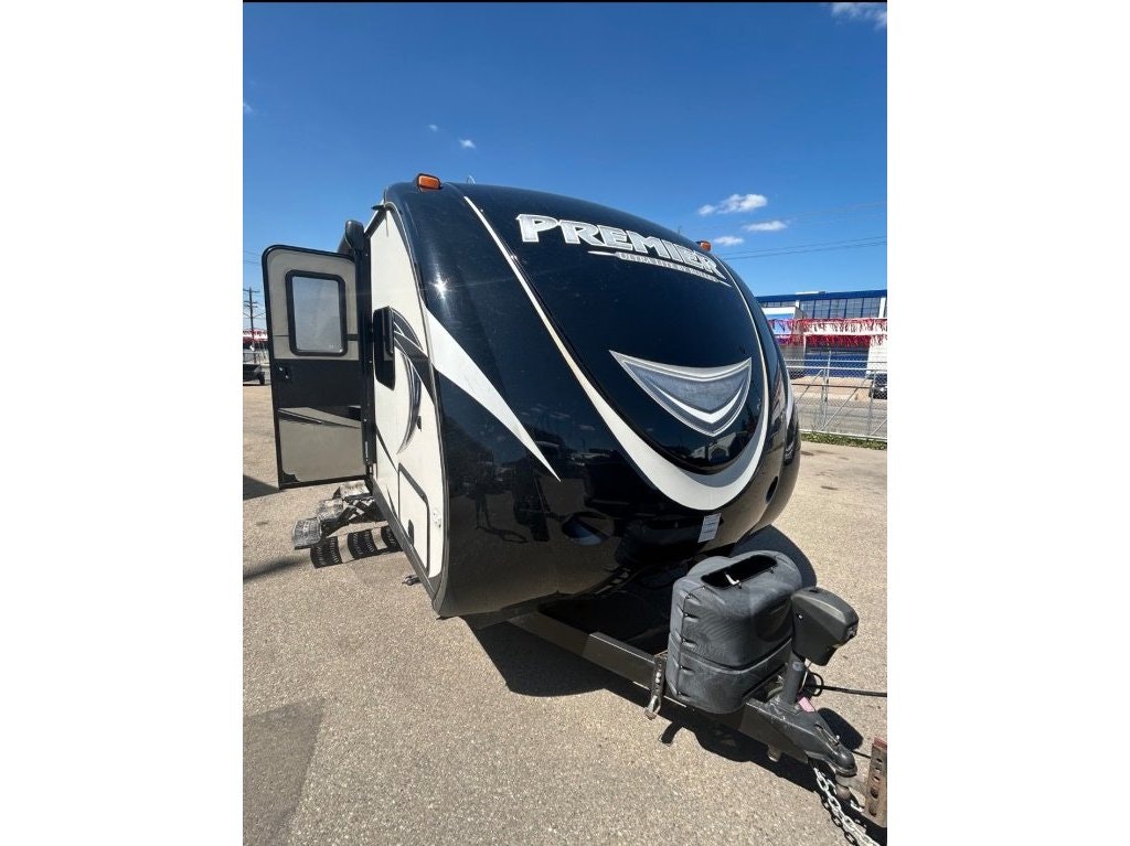 2015 KEYSTONE BULLET PRIEMIER 31BHPR (11506) Main Image