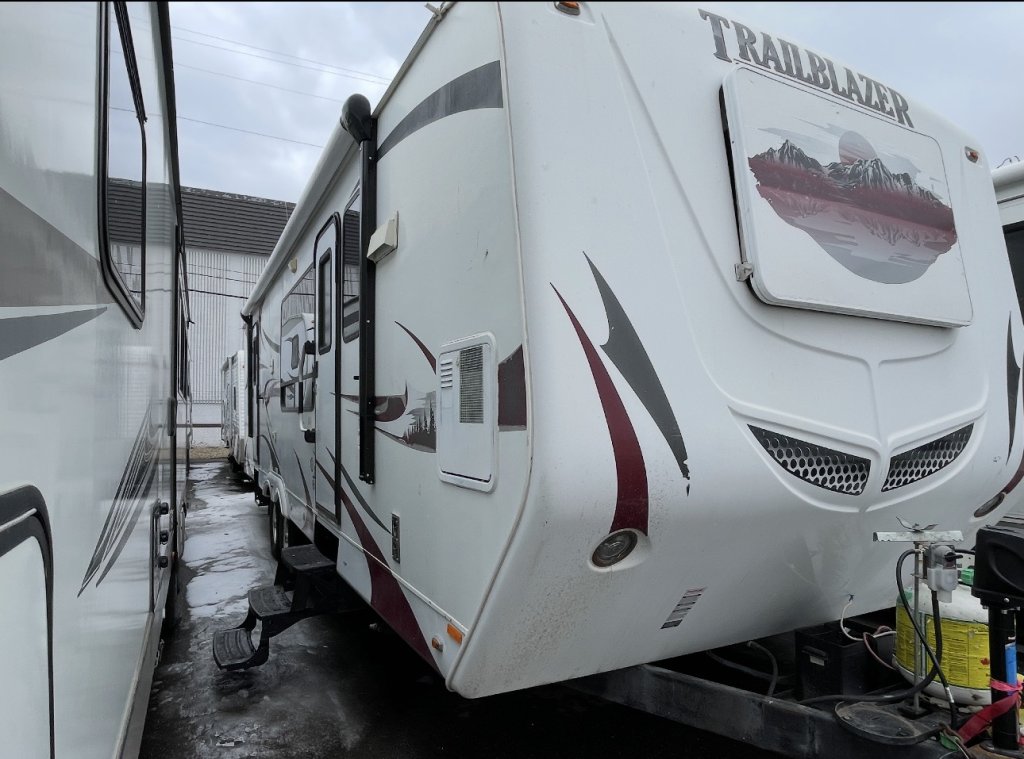 2010 Thor Trailblazer 285S (11683) Main Image
