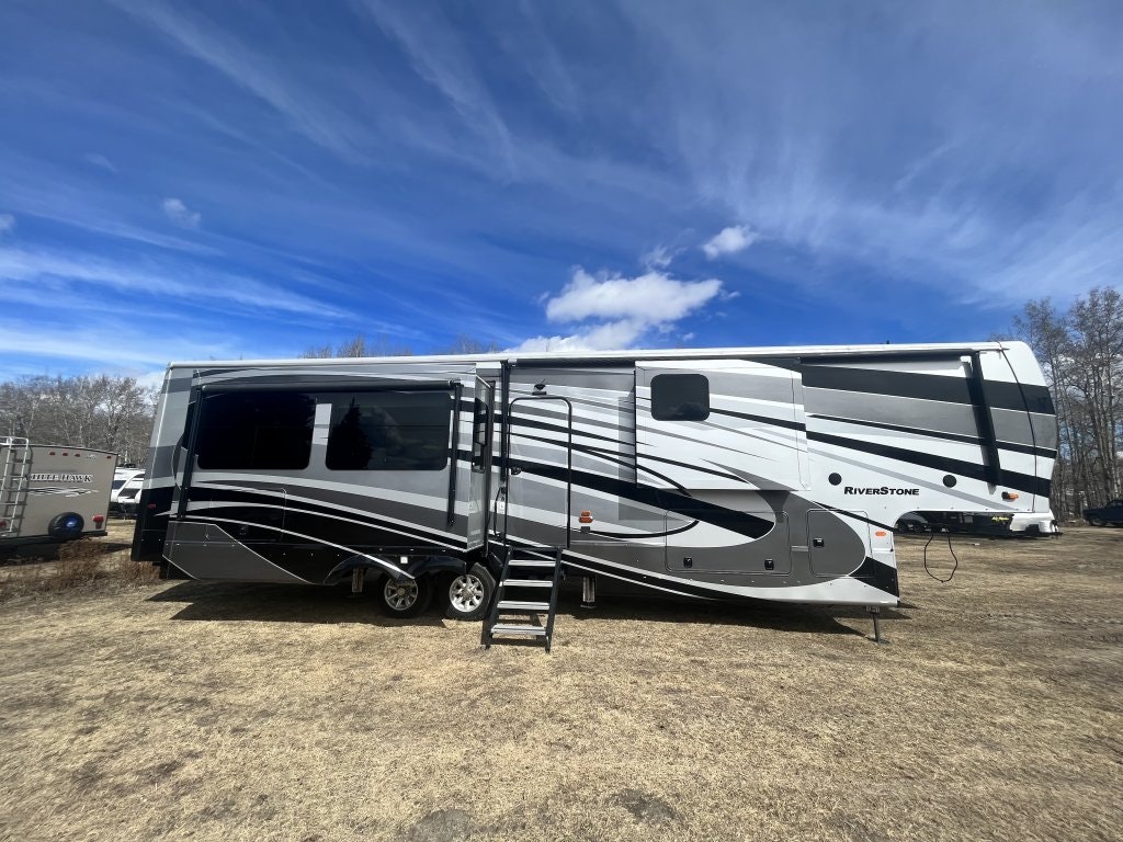 2020 Forest River Riverstone 39RKFB for sale in Fallis, AB serving