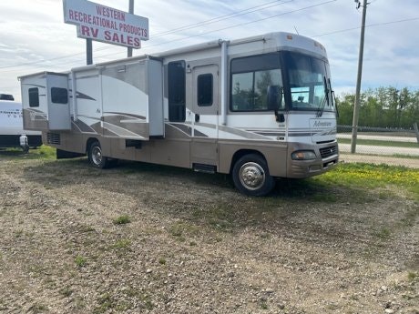 2005 WINNEBAGO ADVENTURER - C0469