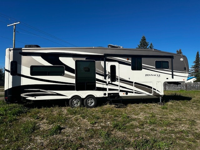 2012 JAYCO PINNACLE MKQS (C0113) Main Image