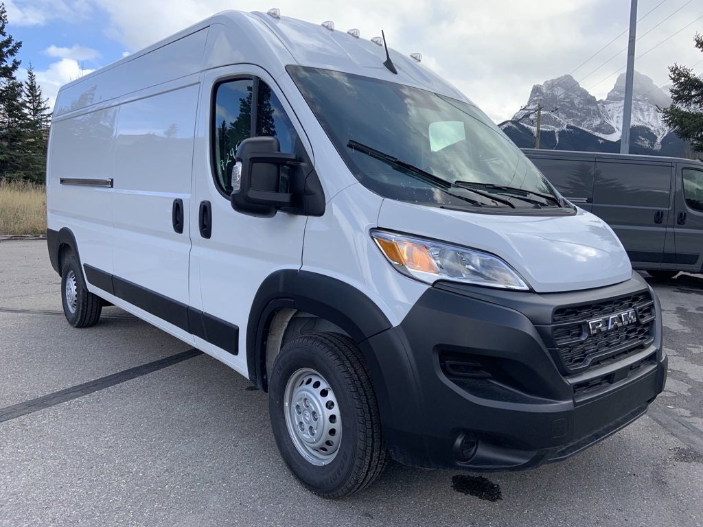 2024 Ram ProMaster Cargo Van SLT (24-9000) Main Image