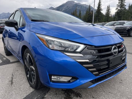 2023 Nissan Versa SR