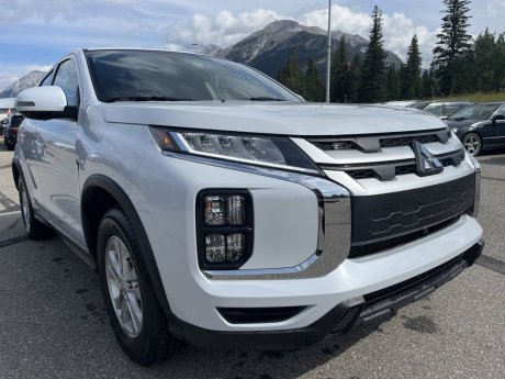 2022 Mitsubishi RVR SE