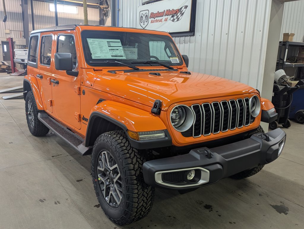 2025 Jeep Wrangler Sahara (25057) Main Image