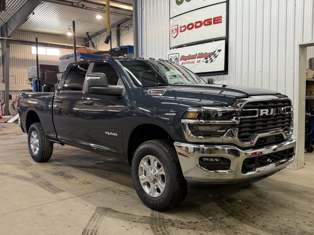 2025 Ram 3500 Big Horn (25065) Main Image