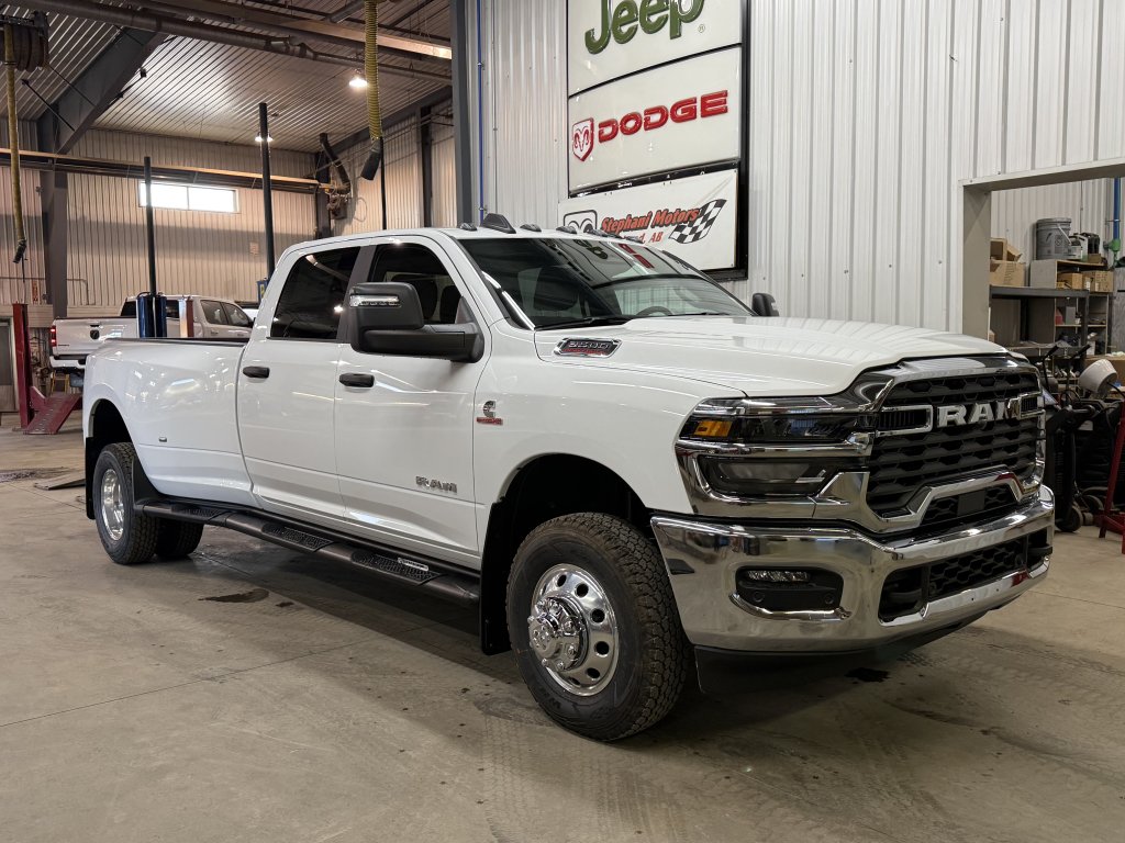 2026 Ram 3500 Big Horn (26008) Main Image