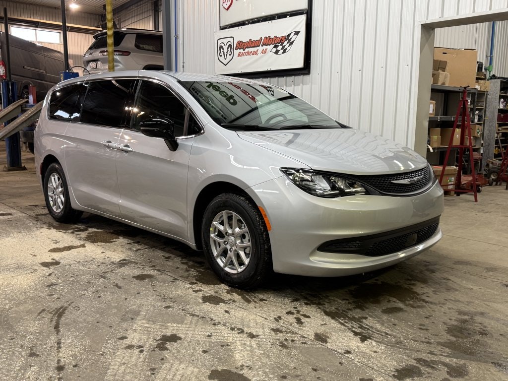 2026 Chrysler Grand Caravan SXT (26021) Main Image