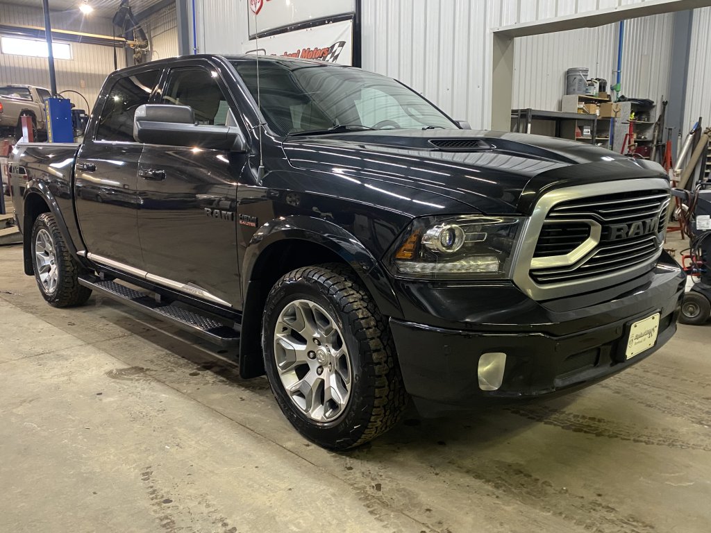 2018 Ram 1500 Limited (RC1077B) Main Image