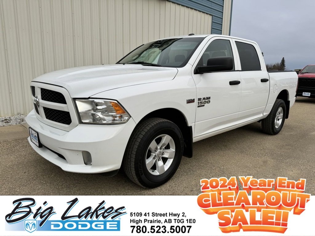 2020 Ram 1500 Classic Express Crew Cab 4x4 Short Box 5.7L V8 Hemi (673762A) Main Image